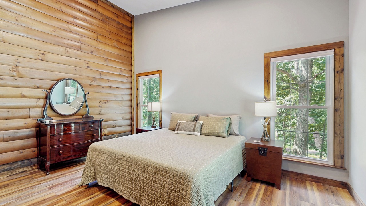 Photo of Bedroom in Lookout Mountain