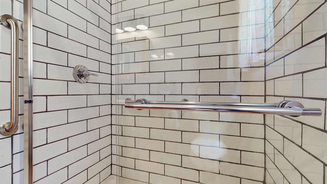 Photo of Bathroom in Lookout Mountain