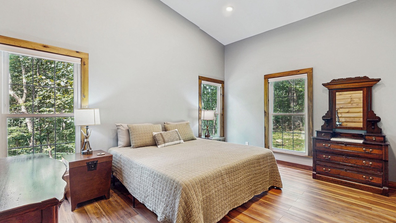 Photo of Bedroom in Lookout Mountain