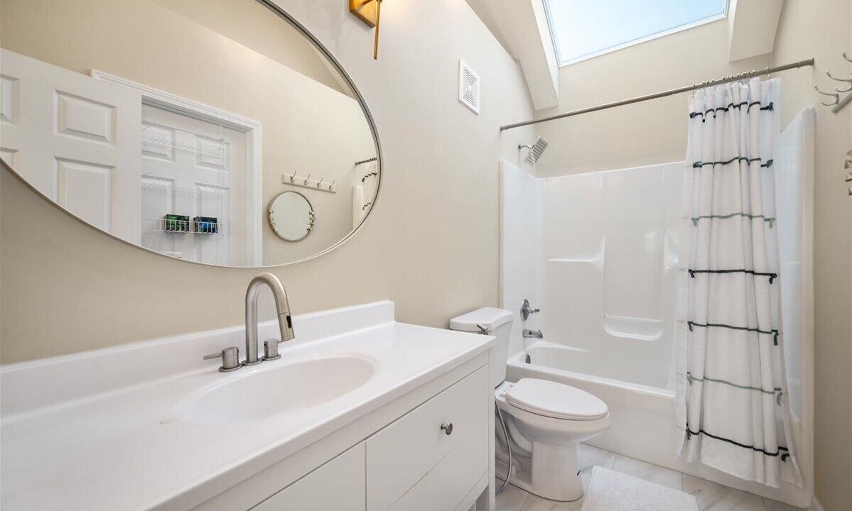 Photo of Bathroom in Batavia