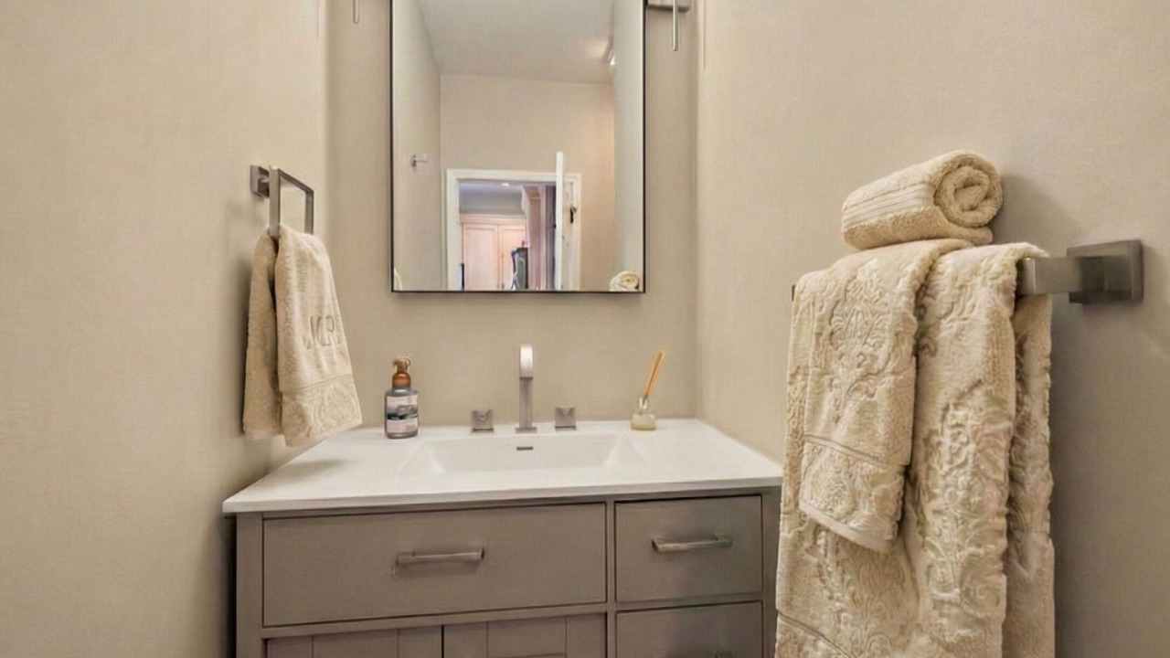 Photo of Bathroom in Batavia