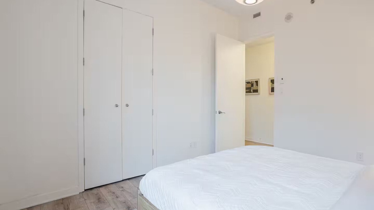 Photo of Bedroom in Old Montreal