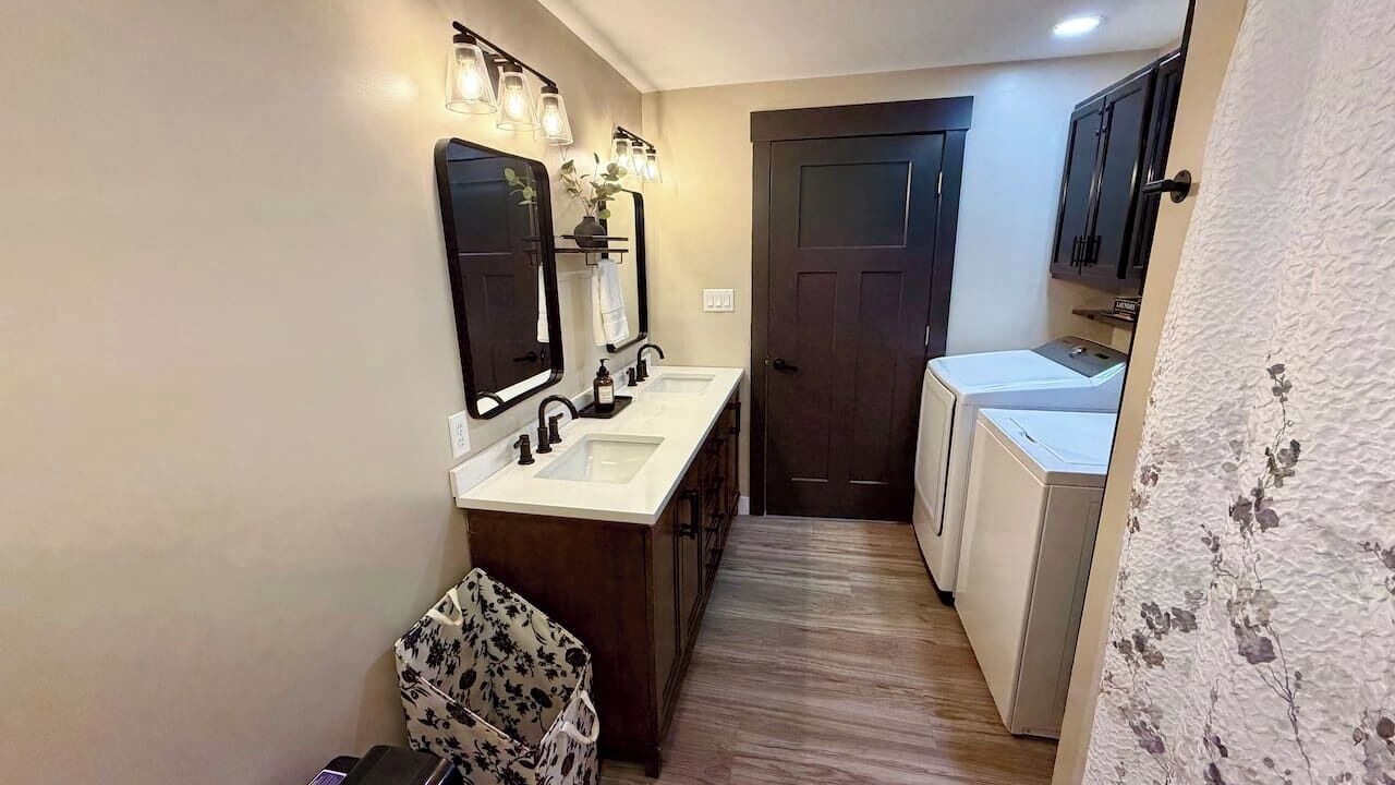 Photo of Bathroom in Oneida