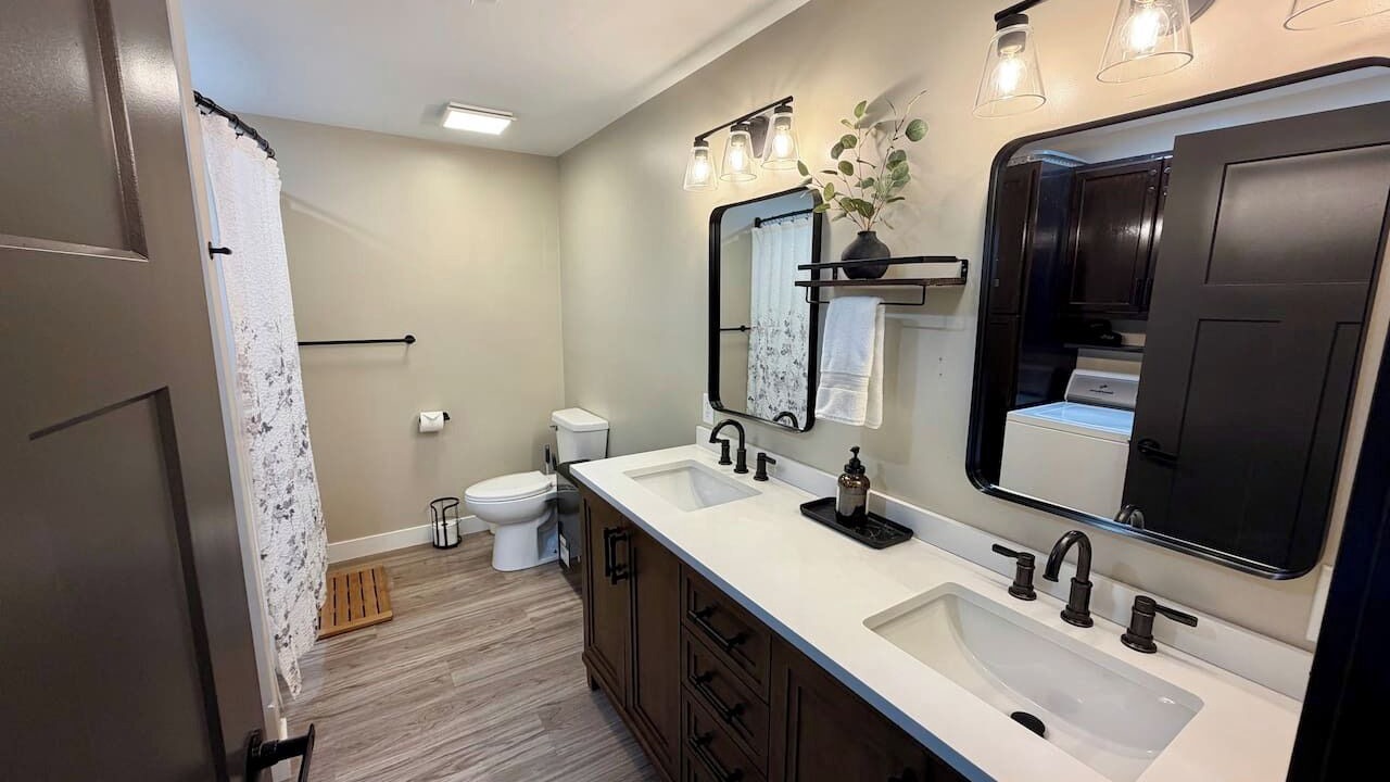 Photo of Bathroom in Oneida