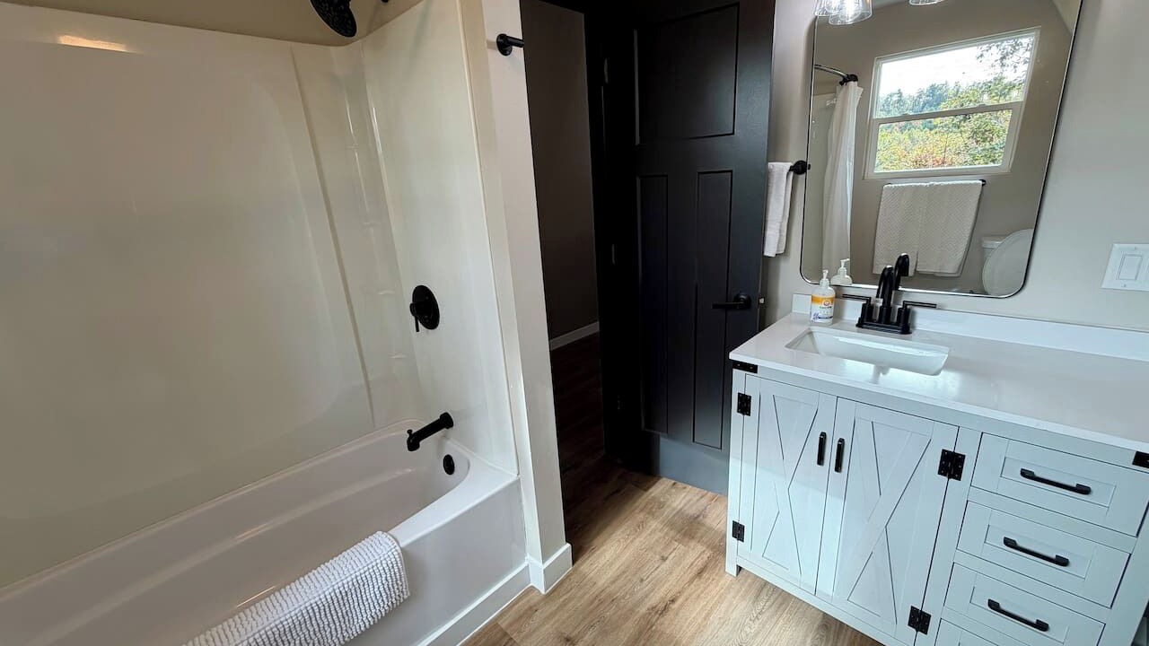 Photo of Bathroom in Oneida
