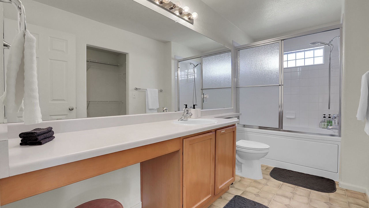 Photo of Bathroom in North Central Westminster