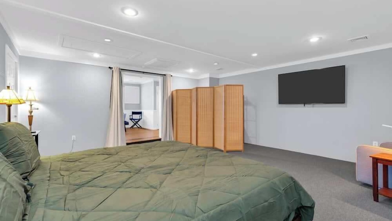 Photo of Bedroom in Neptune City