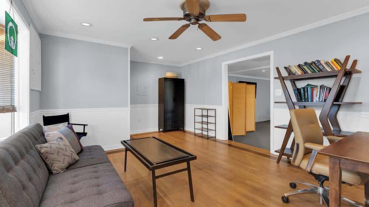 Photo of Livingroom in Neptune City