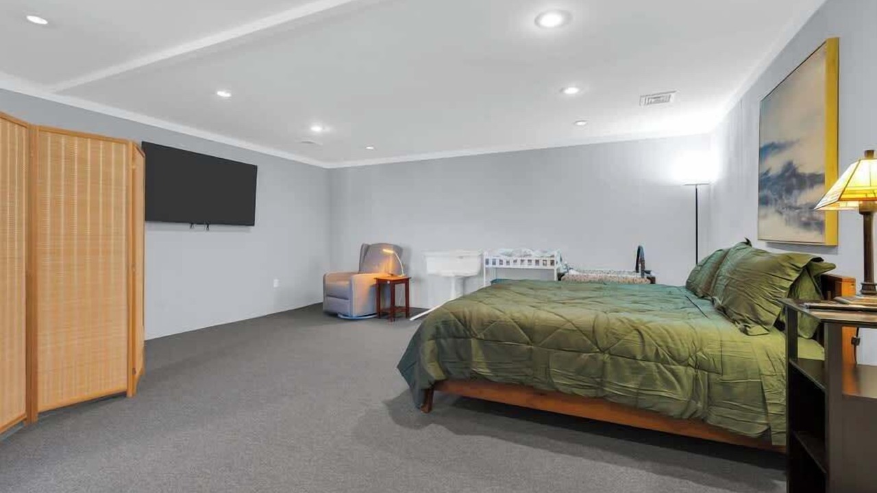 Photo of Bedroom in Neptune City