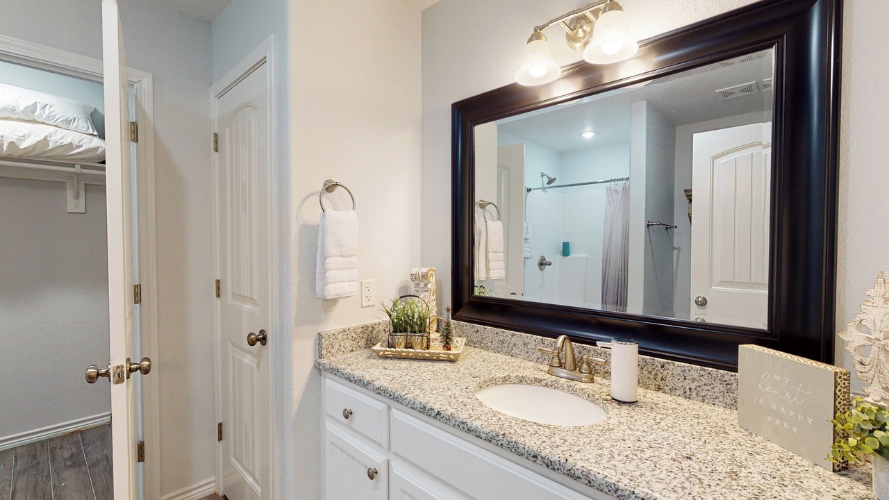 Photo of Bathroom in Emory