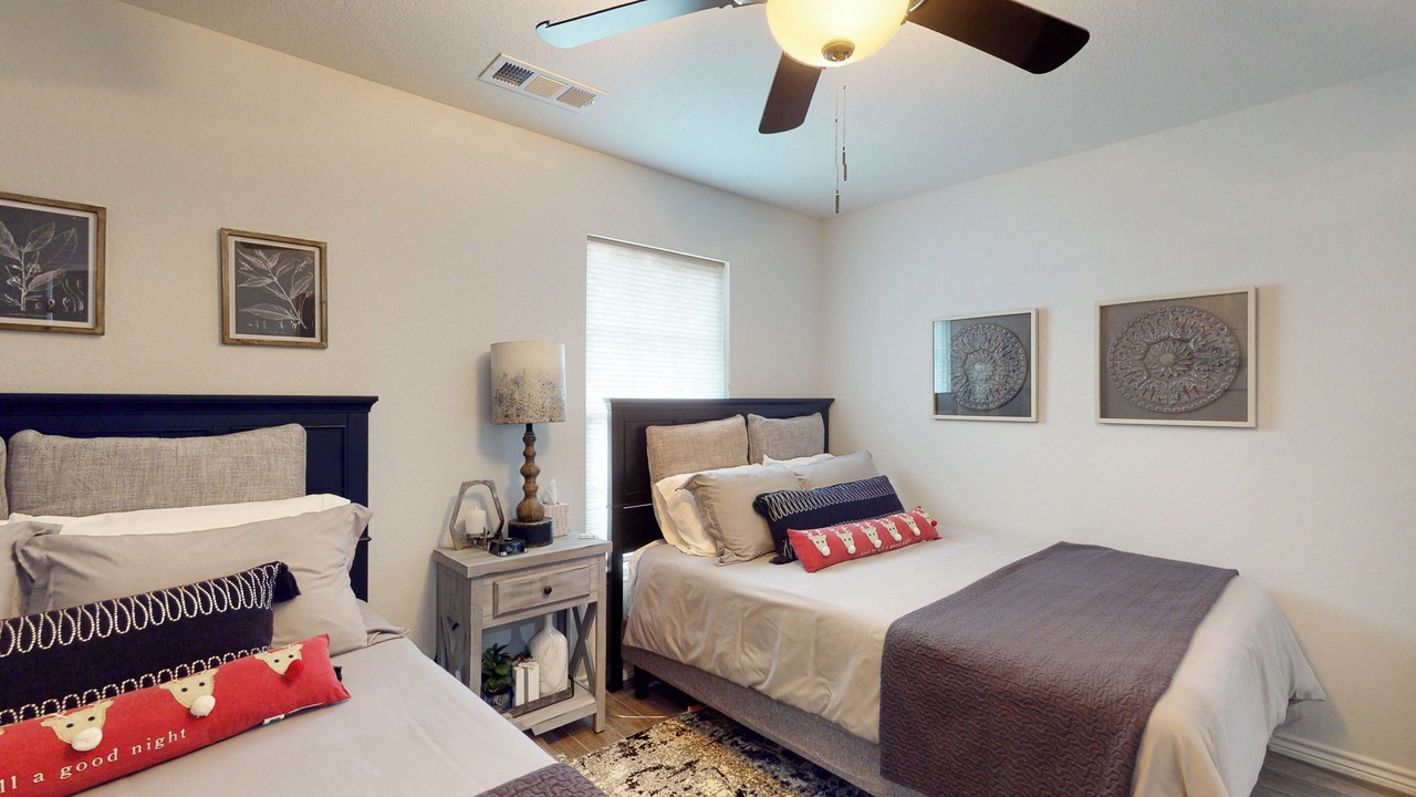 Photo of Bedroom in Emory