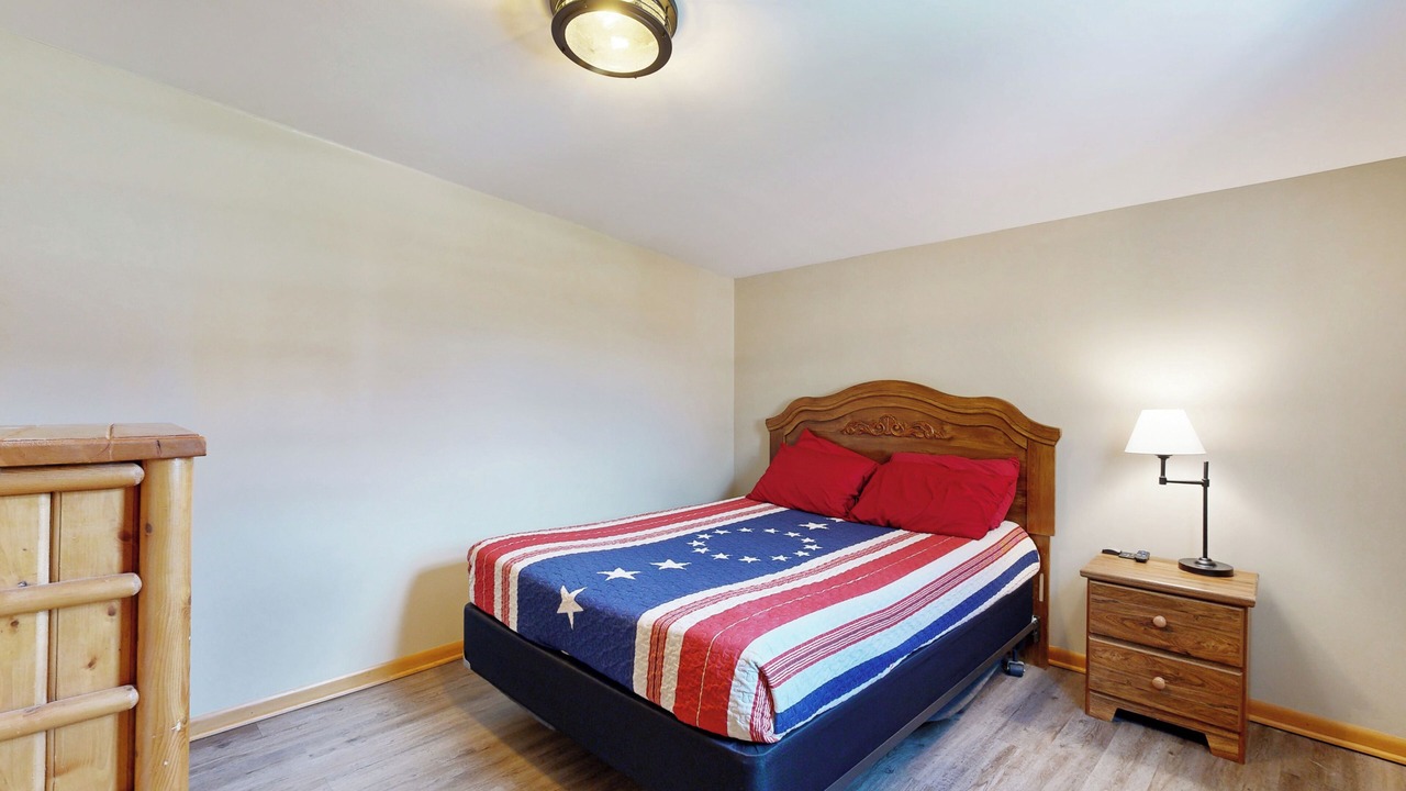 Photo of Bedroom in Murphysboro