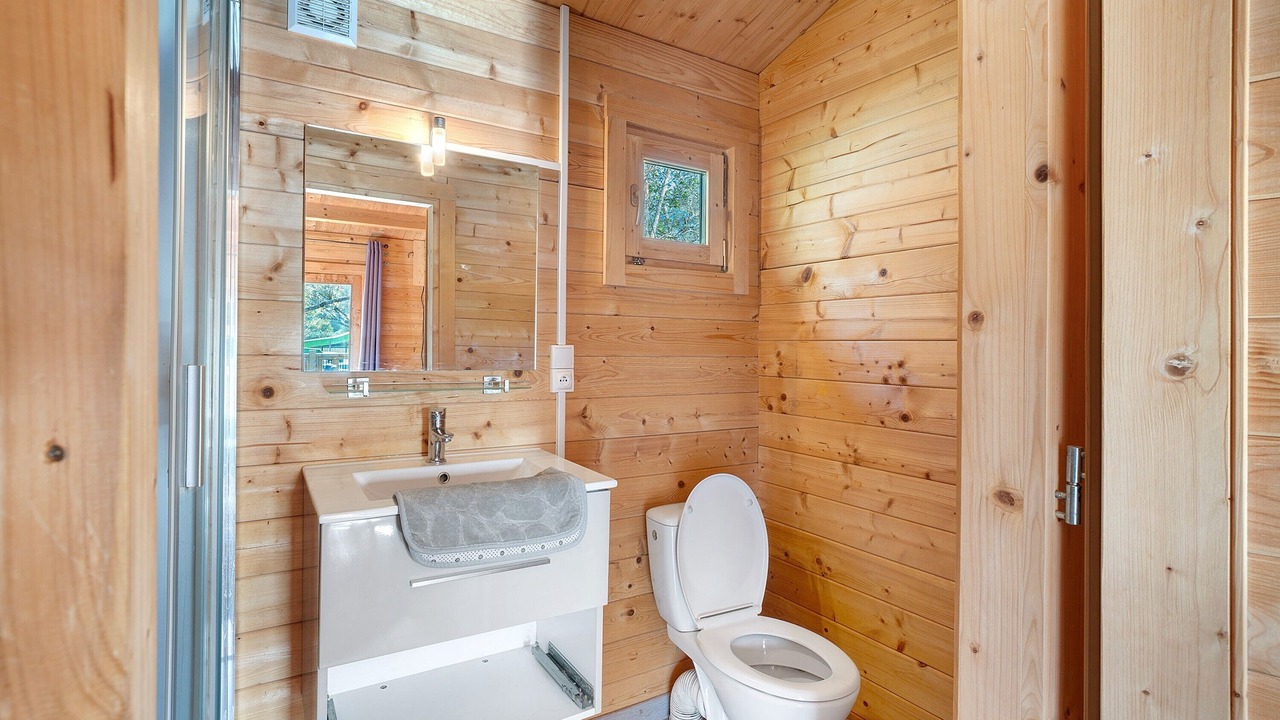 Photo of Bathroom in Saint-Martial-de-Nabirat