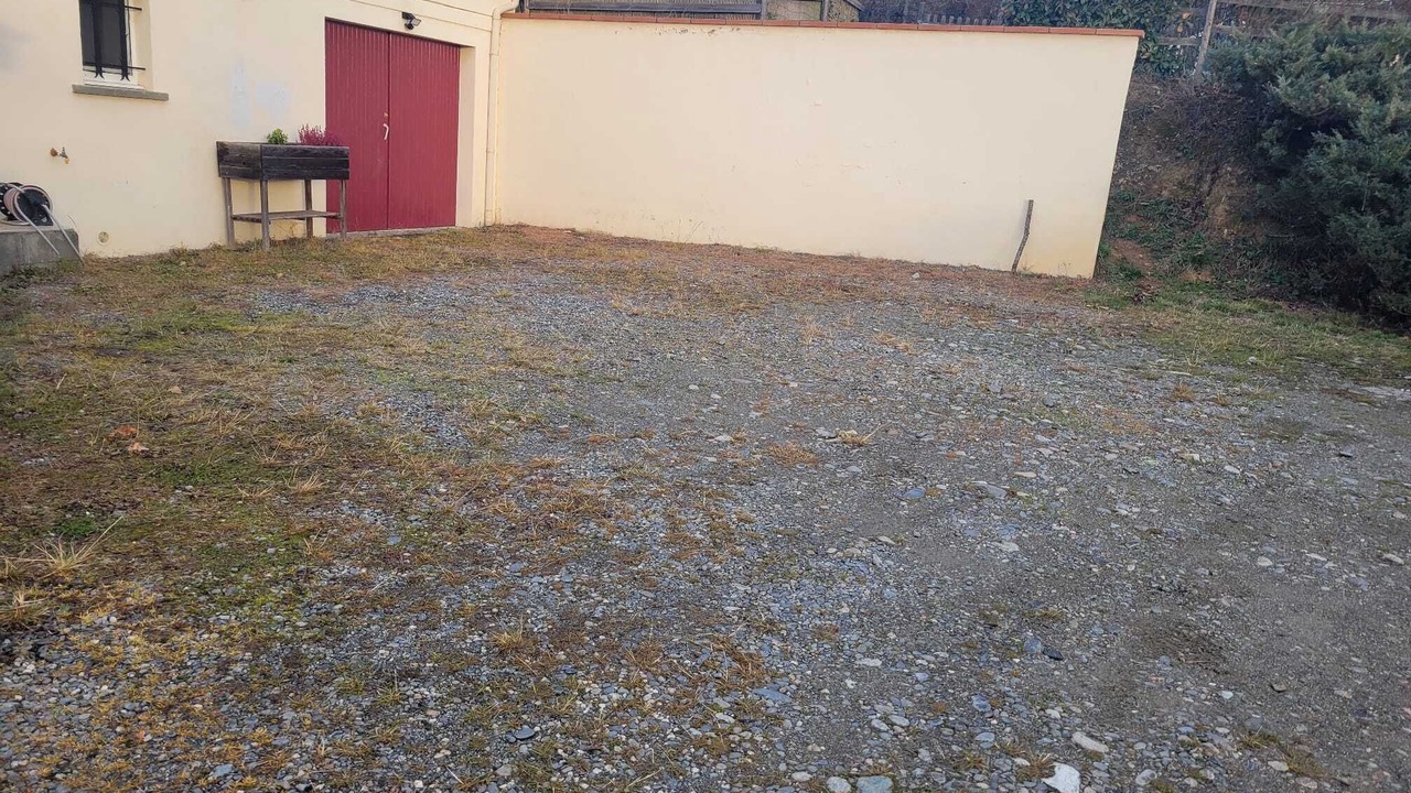 Photo of Outdoor in Larcan