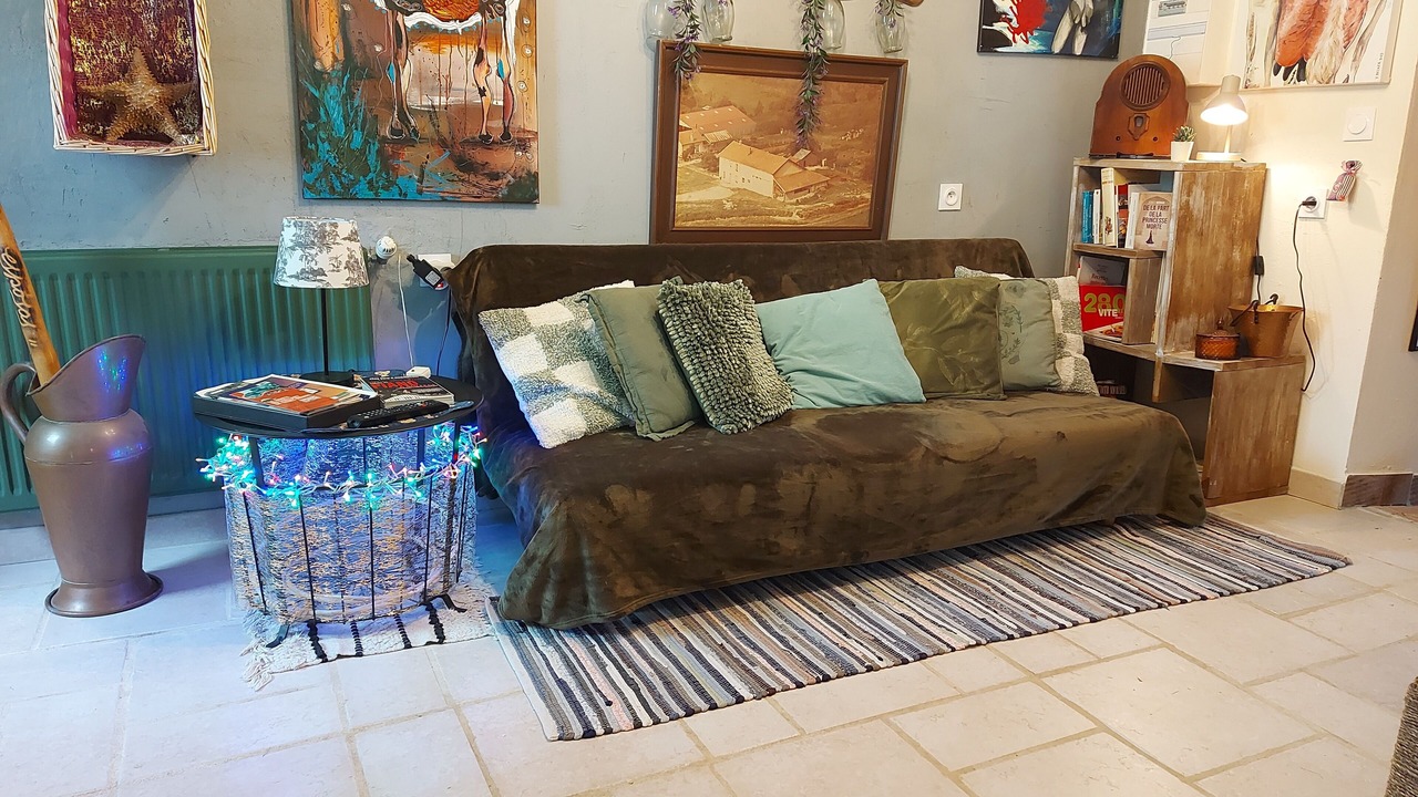 Photo of Livingroom in Saulx-les-Champlon