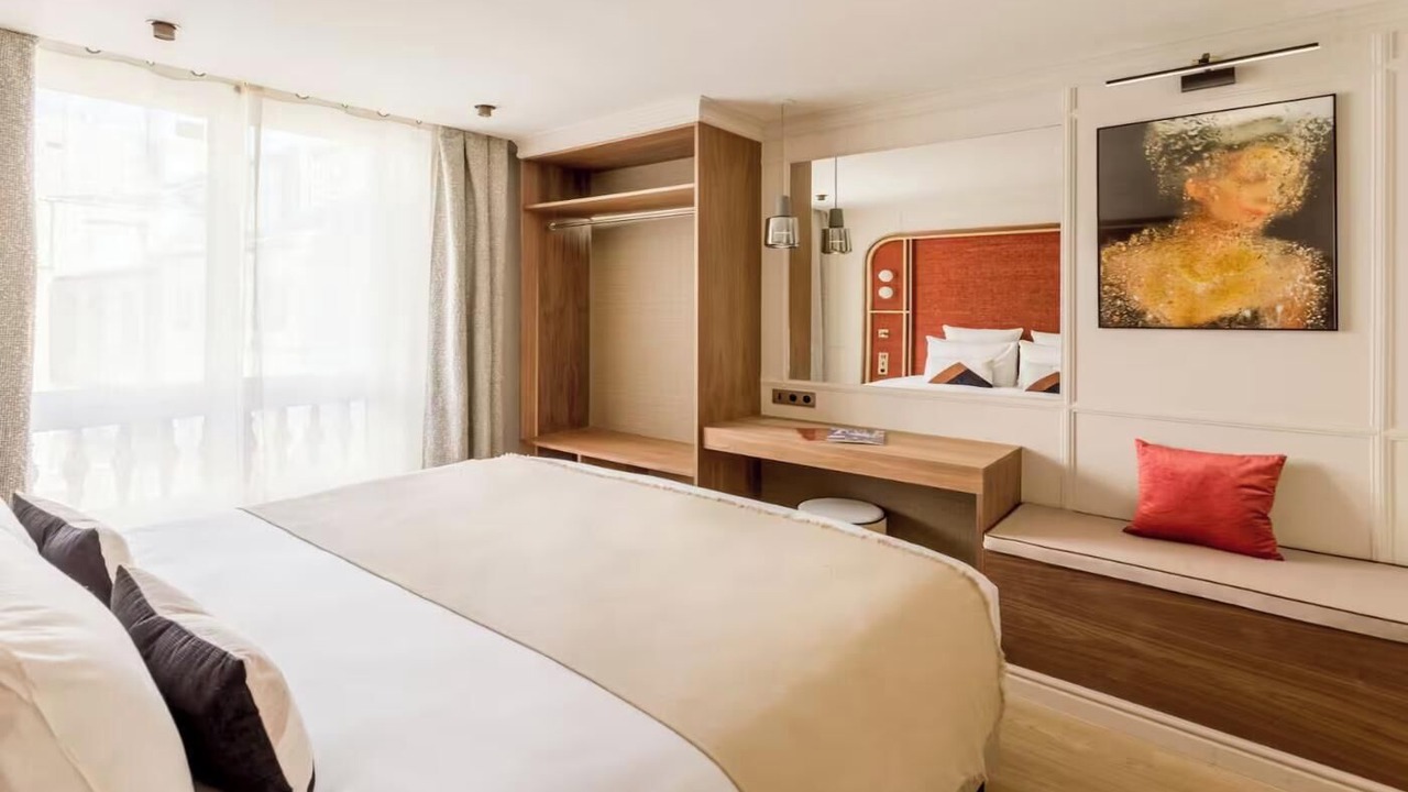 Photo of Bedroom in 3rd Arrondissement