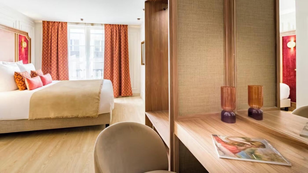 Photo of Bedroom in 3rd Arrondissement