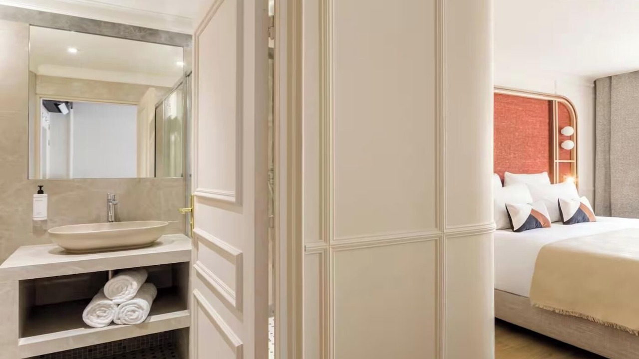 Photo of Bedroom in 3rd Arrondissement