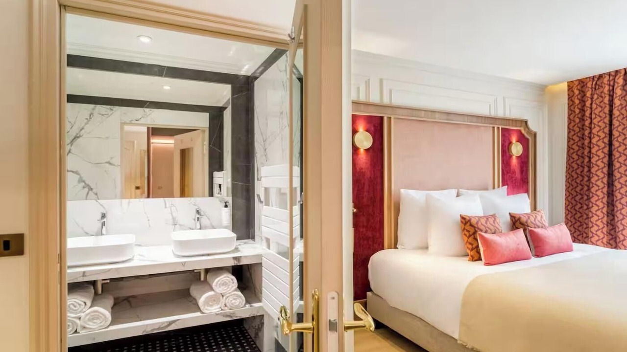 Photo of Bedroom in 3rd Arrondissement