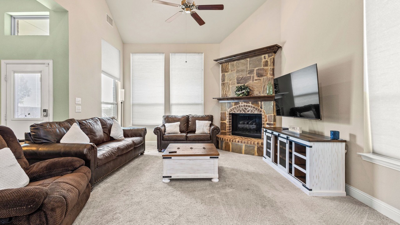 Photo of Livingroom in Forney