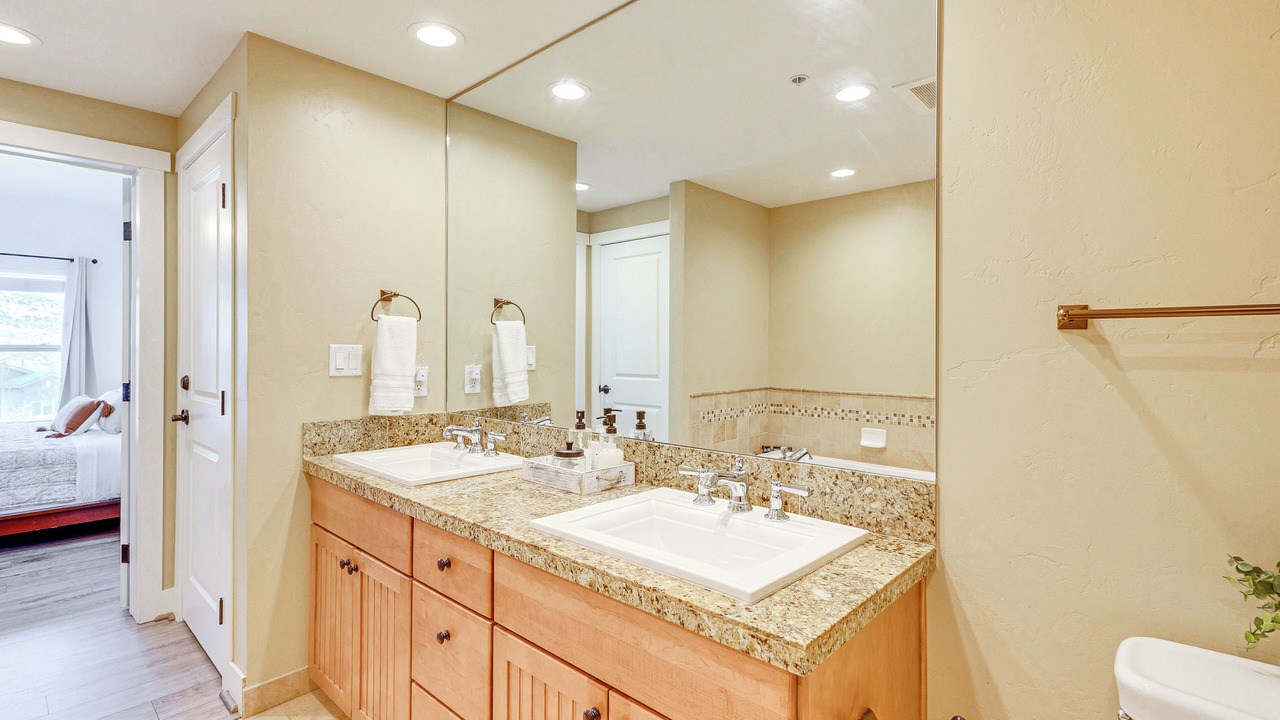 Photo of Bathroom in Silvercreek