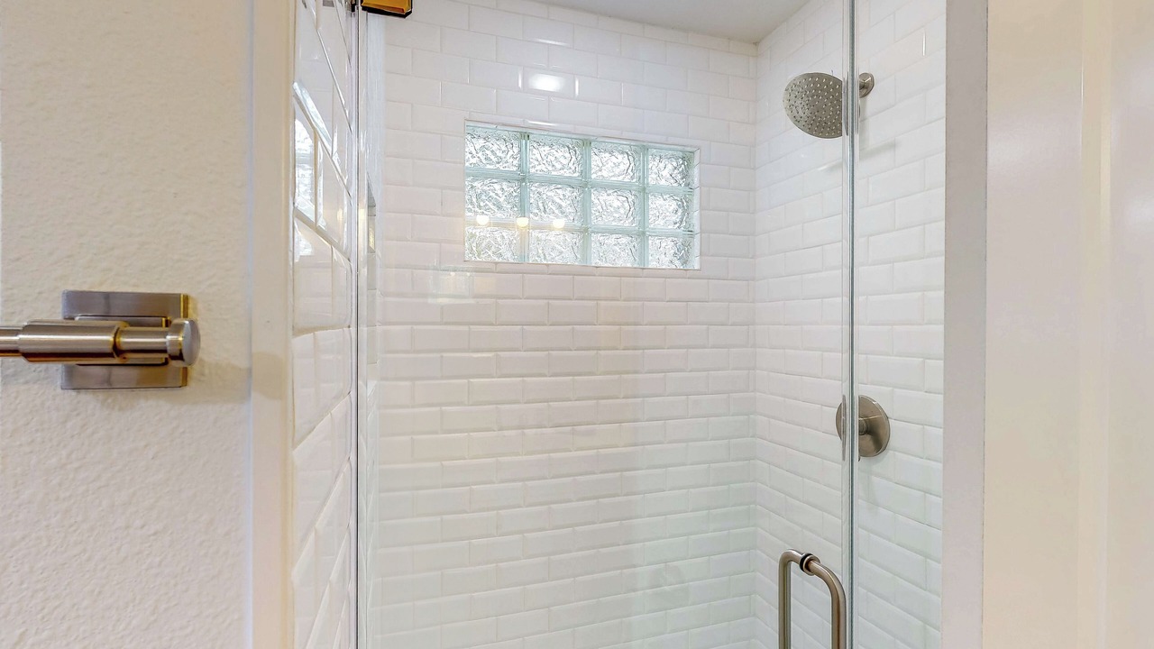 Photo of Bathroom in Pointblank
