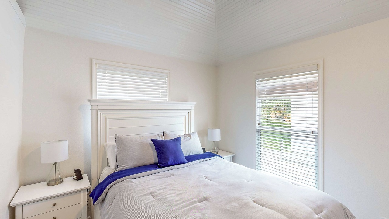 Photo of Bedroom in Pointblank