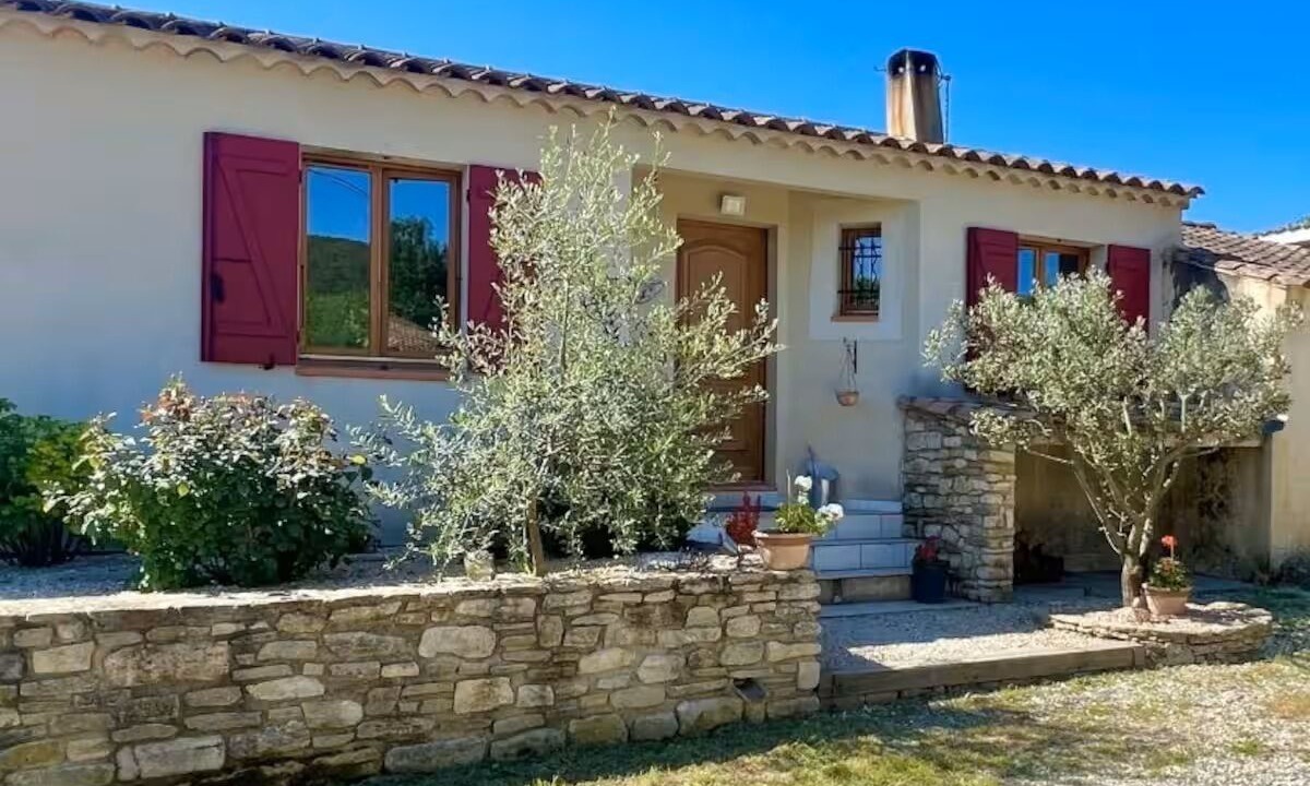 Photo of Outdoor in Entrechaux