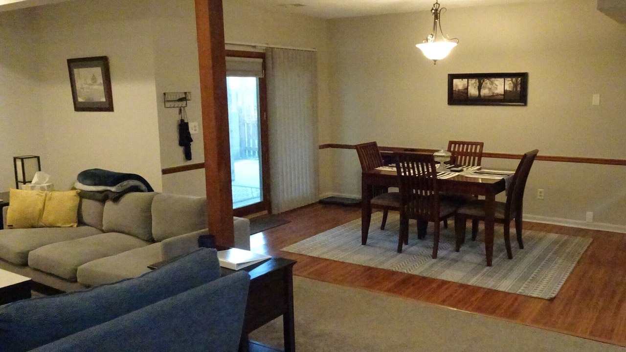 Photo of Livingroom in Lenexa