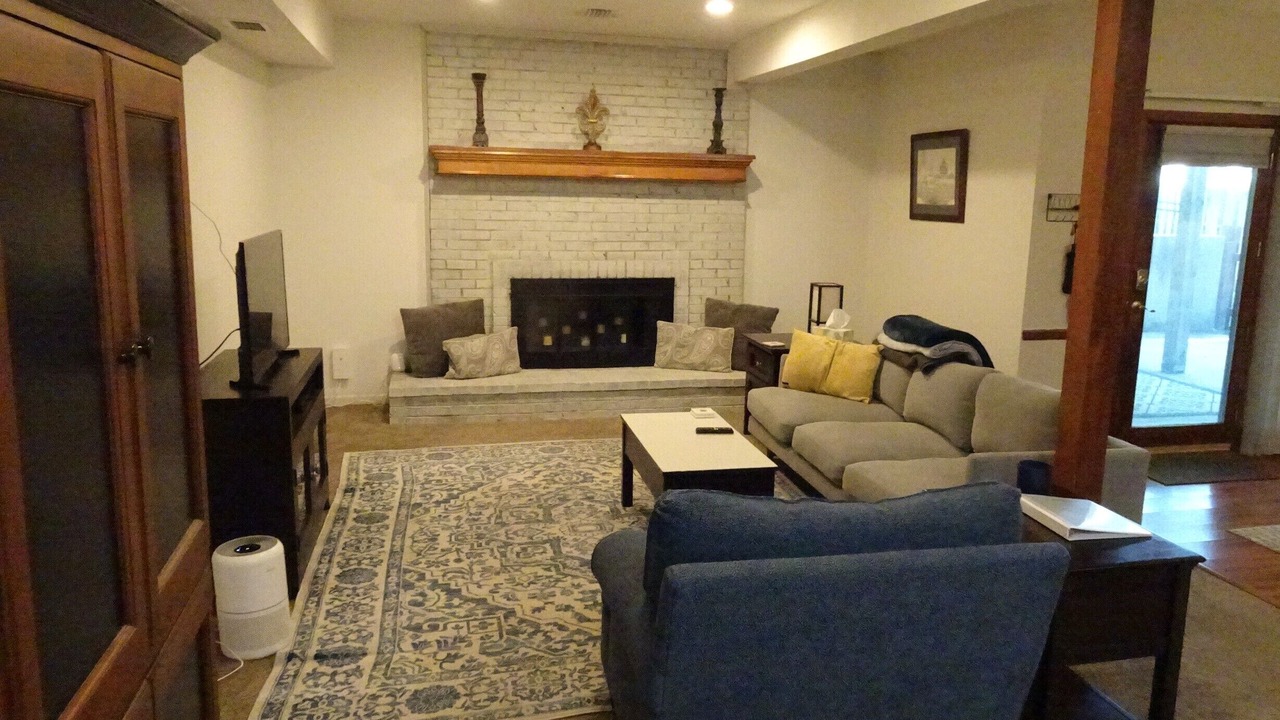 Photo of Livingroom in Lenexa