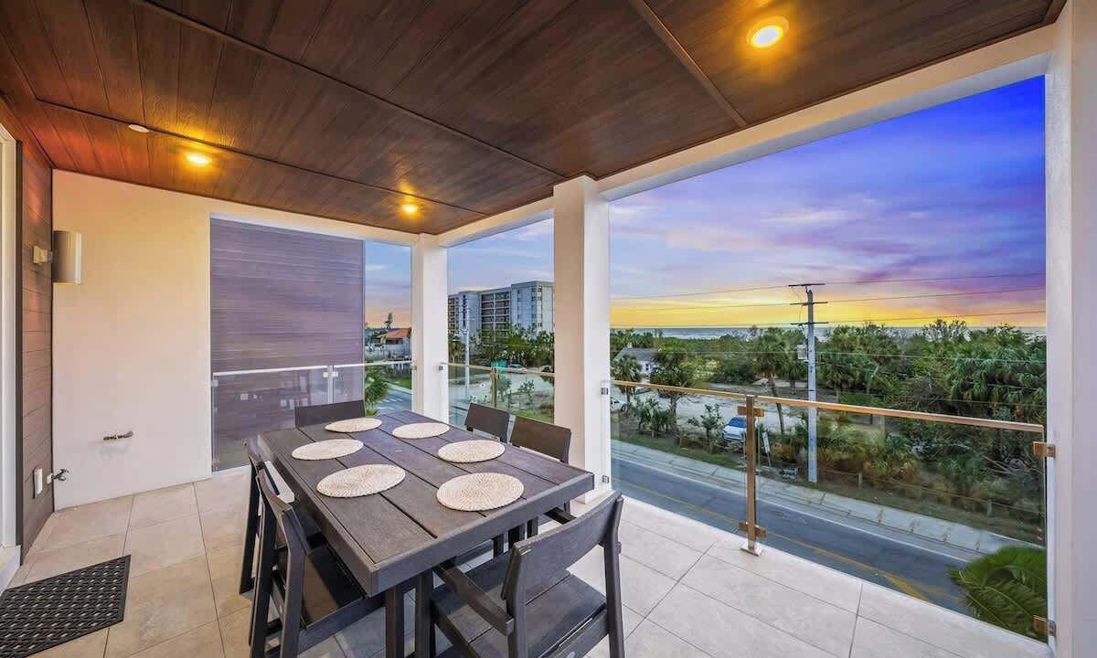Photo of Patio Balcony in Siesta Key Village