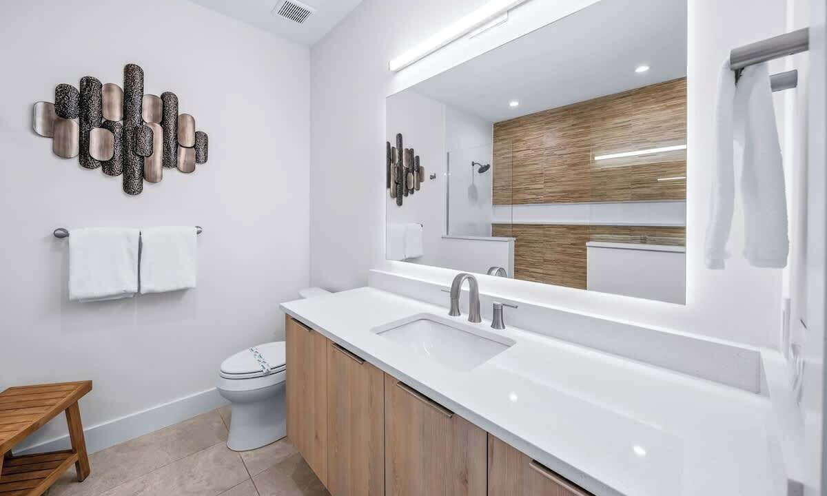 Photo of Bathroom in Siesta Key Village
