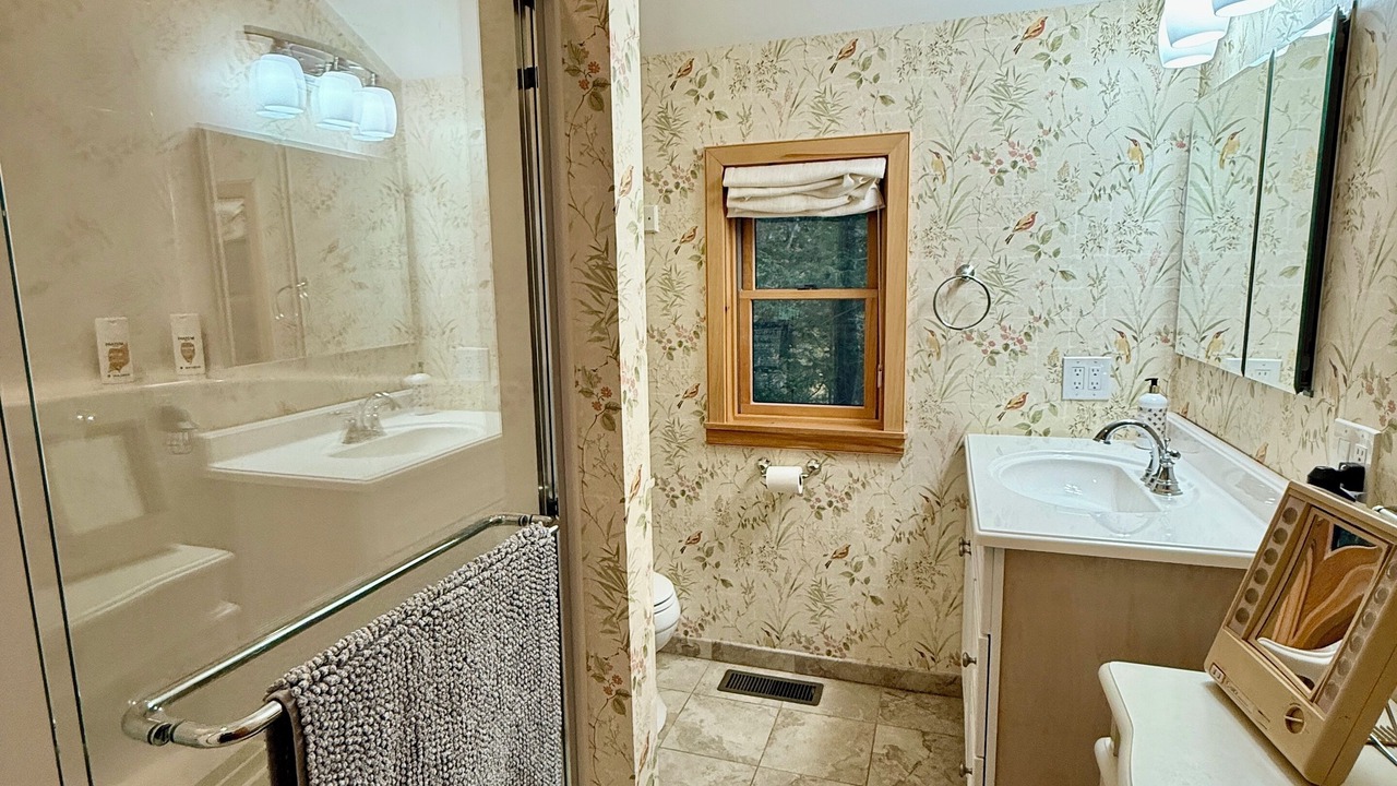 Photo of Bathroom in Lake George