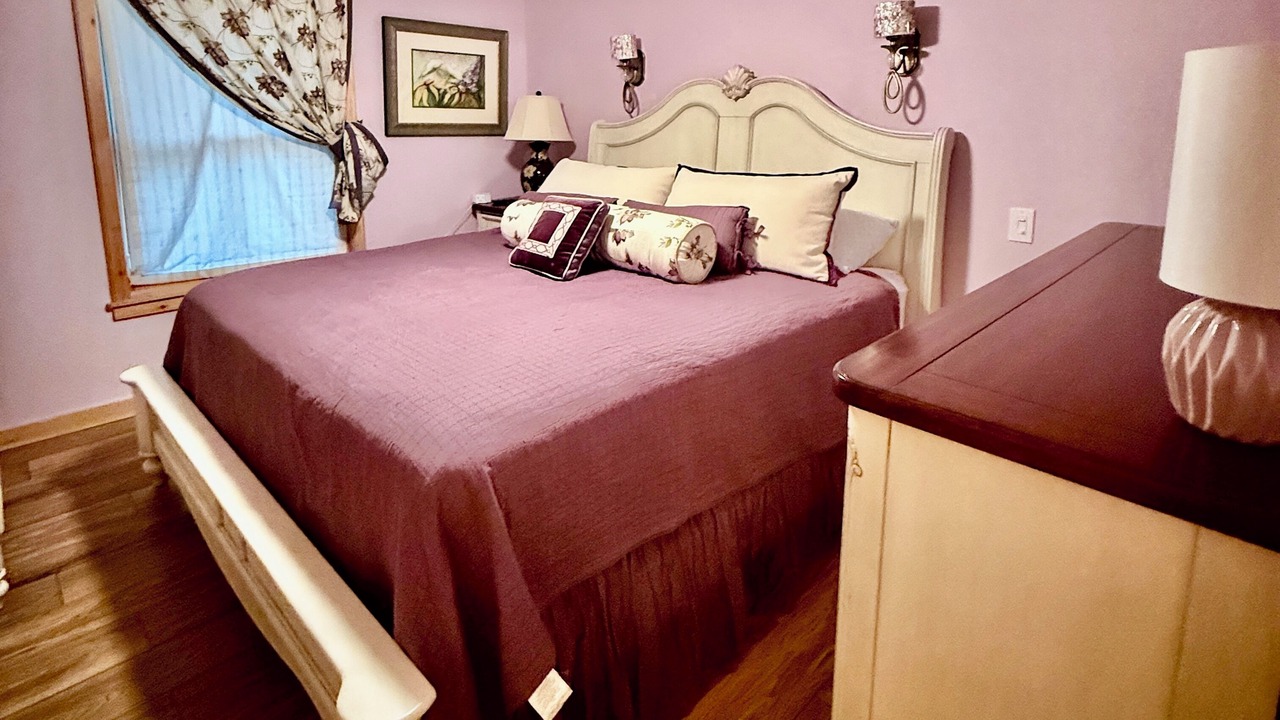 Photo of Bedroom in Lake George