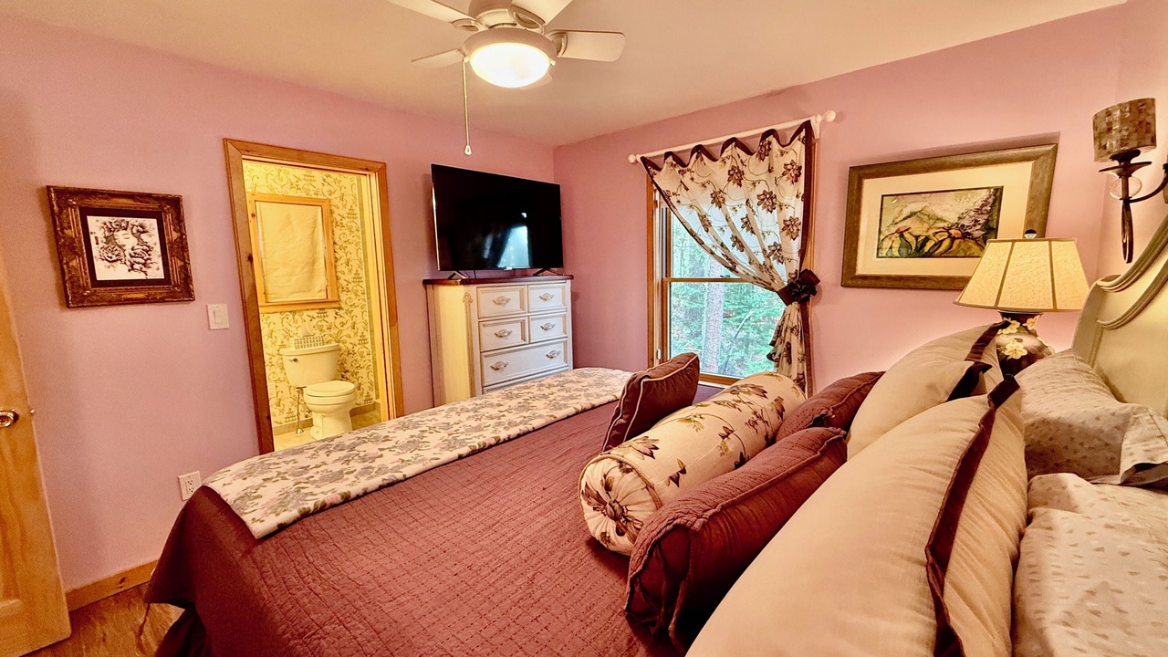 Photo of Bedroom in Lake George
