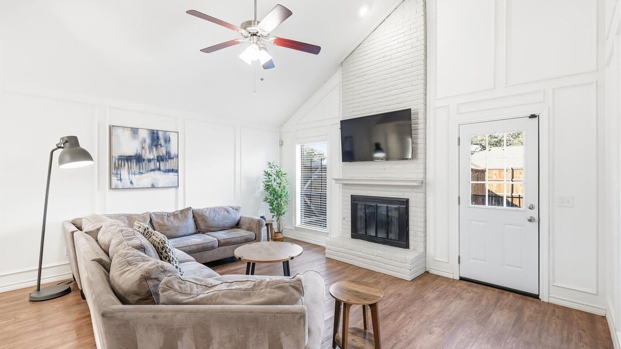 Photo of Livingroom in Plano