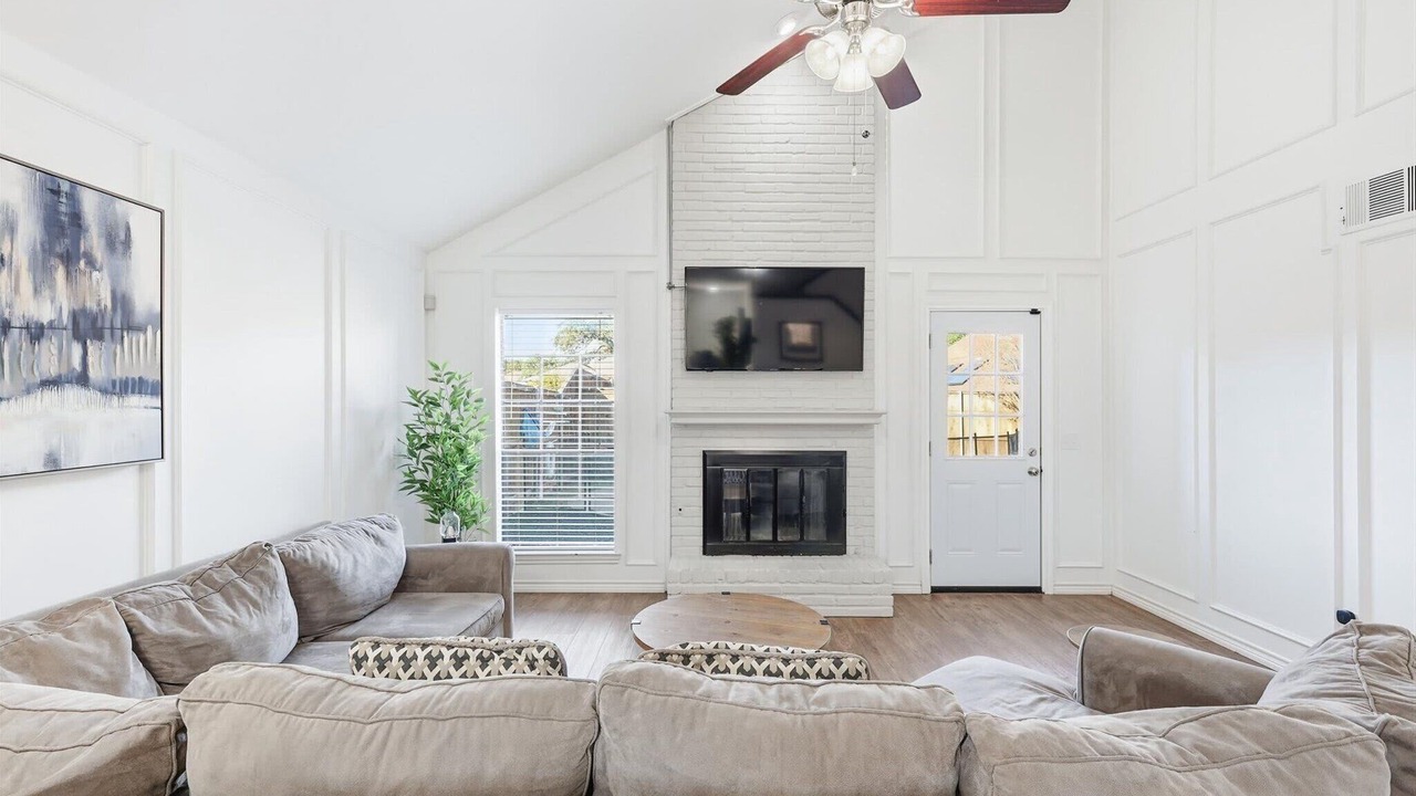 Photo of Livingroom in Plano