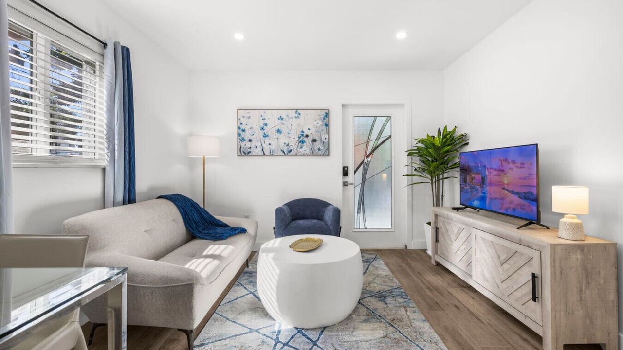 Photo of Livingroom in The Roads