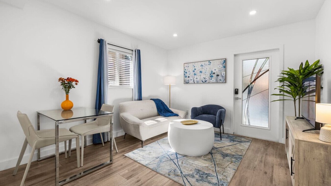 Photo of Livingroom in The Roads