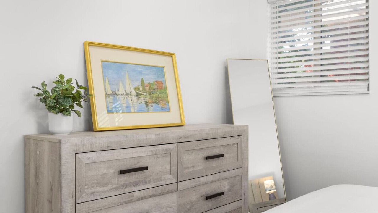 Photo of Bedroom in The Roads