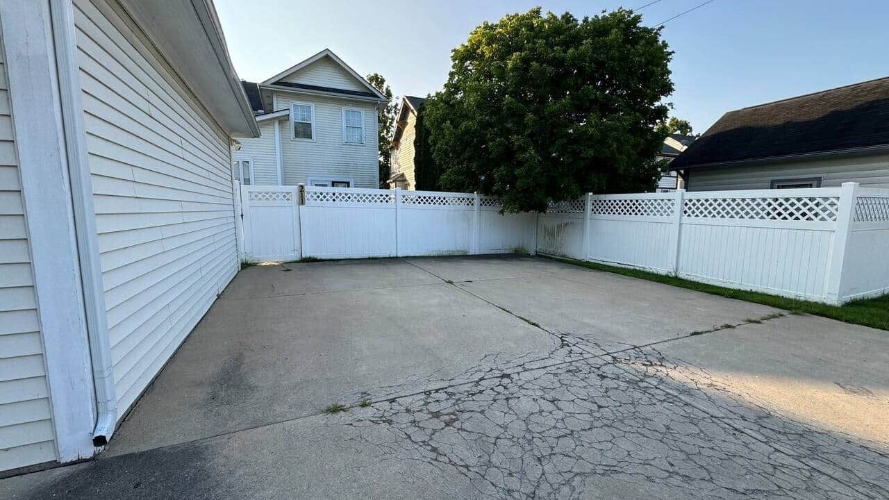 Photo of Outdoor in Monroe