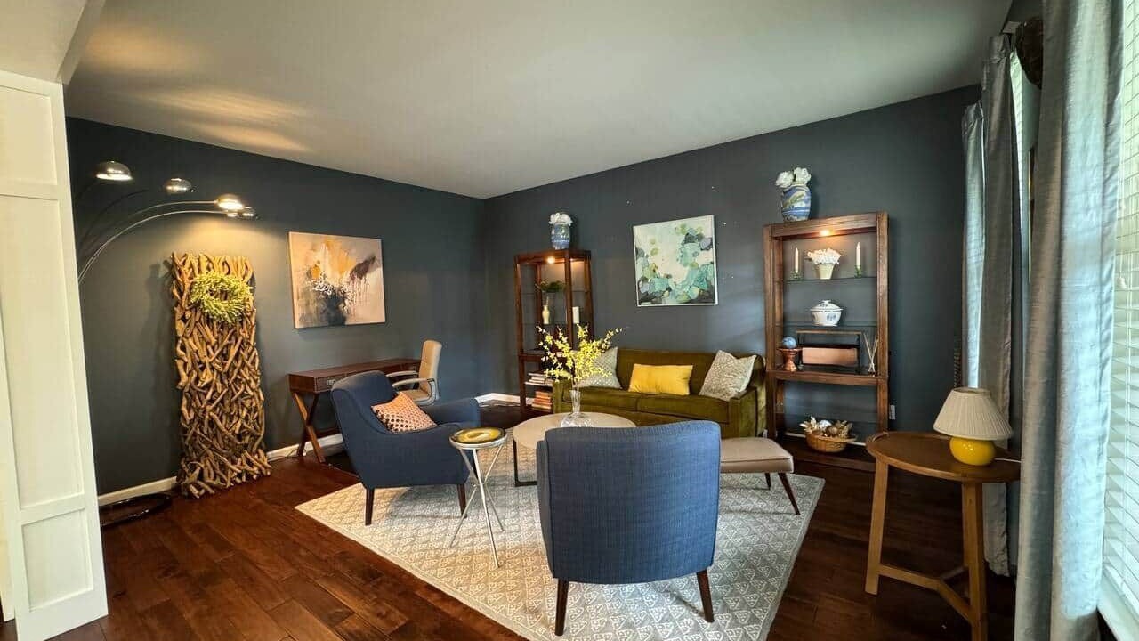 Photo of Livingroom in Monroe
