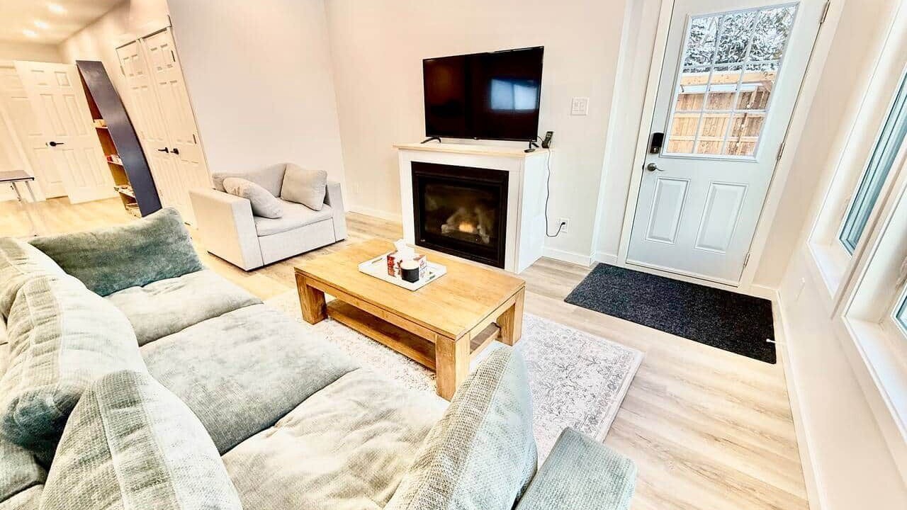Photo of Livingroom in Perry