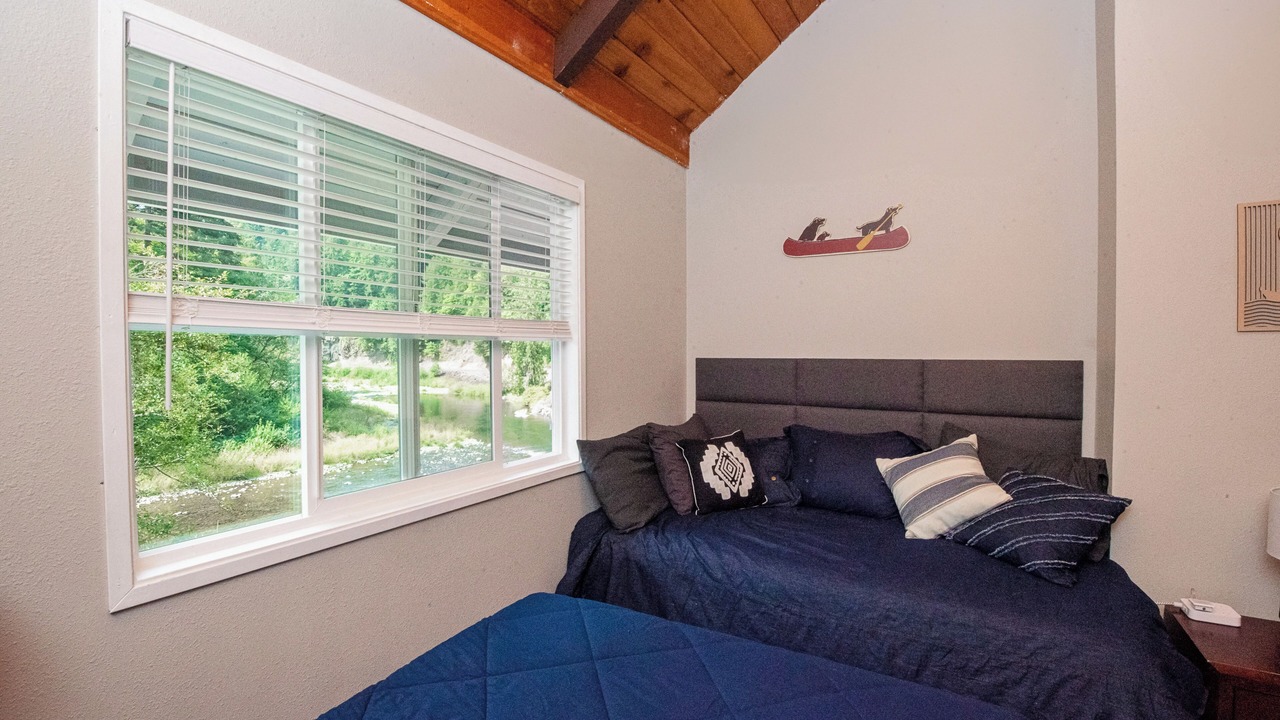 Photo of Bedroom in Kalama