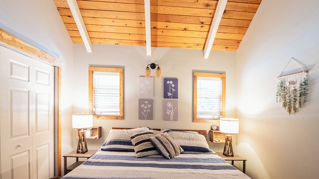 Photo of Bedroom in Kalama