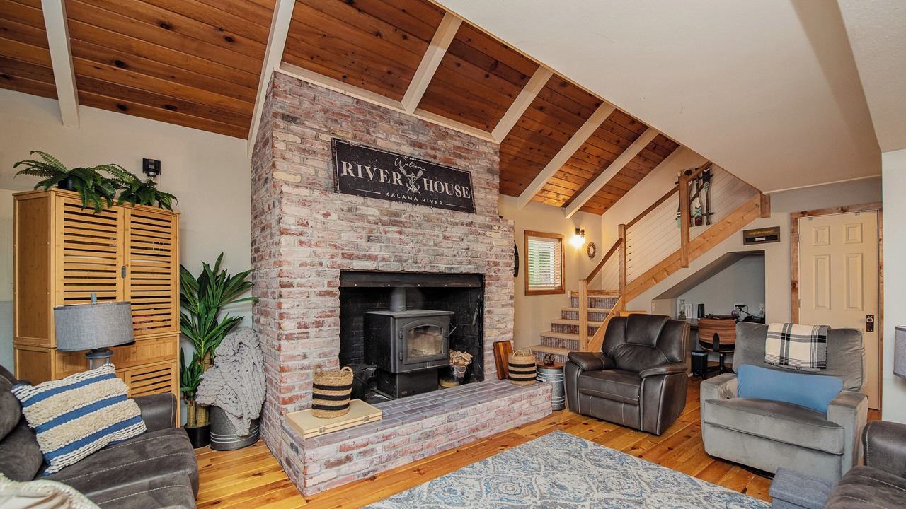 Photo of Livingroom in Kalama