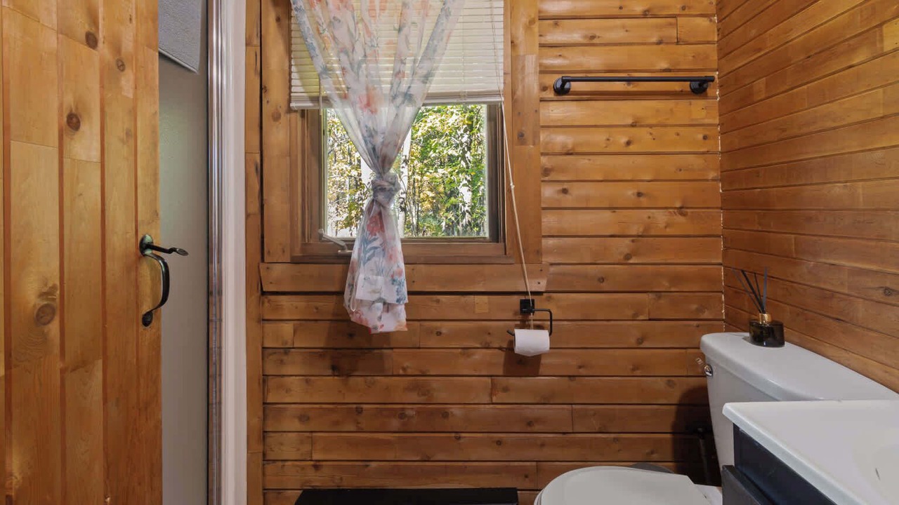 Photo of Bathroom in Sainte-Anne-de-Sorel
