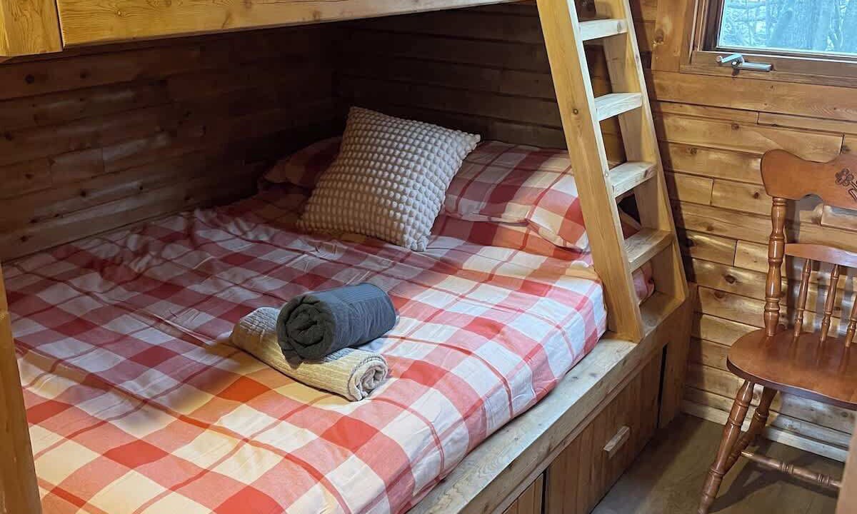 Photo of Bedroom in Sainte-Anne-de-Sorel