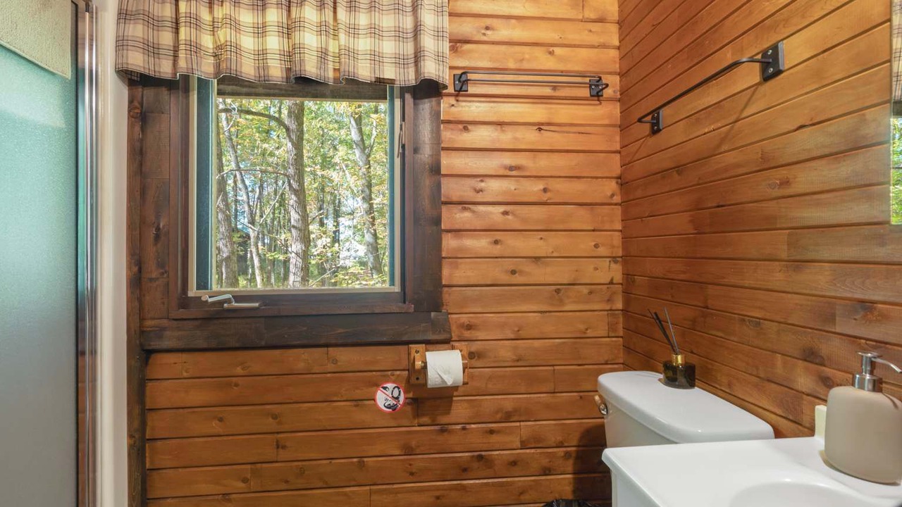 Photo of Bathroom in Sainte-Anne-de-Sorel