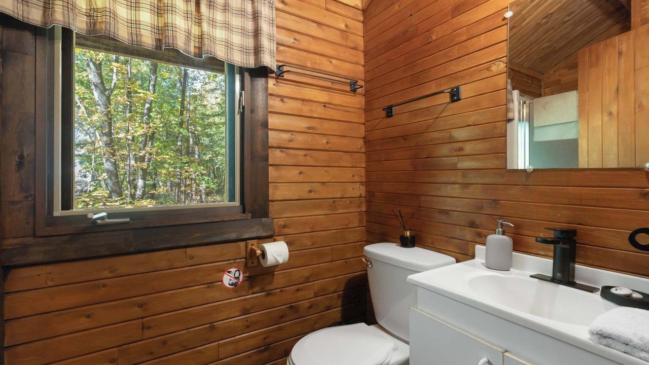 Photo of Bathroom in Sainte-Anne-de-Sorel